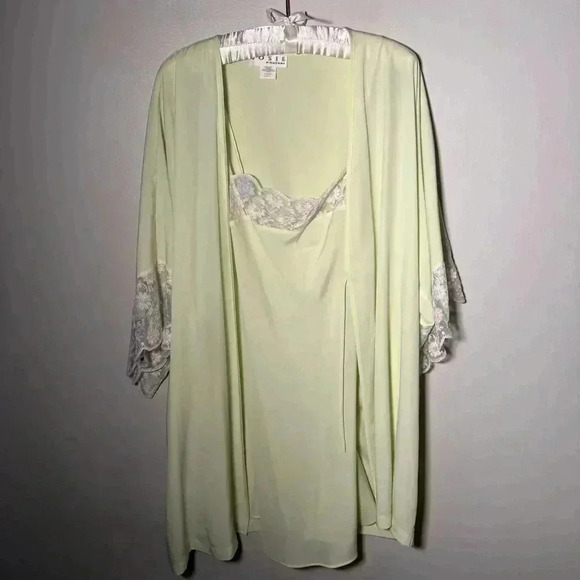 NWT Vintage Josie Natori Slip and Robe Intimates  S - Picture 3 of 10
